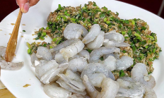 韭菜虾仁鸡蛋饺子馅：调出鲜美多汁、口感丰富的秘诀