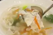 温州敲虾：木槌敲出的瓯江至味与匠心传承
